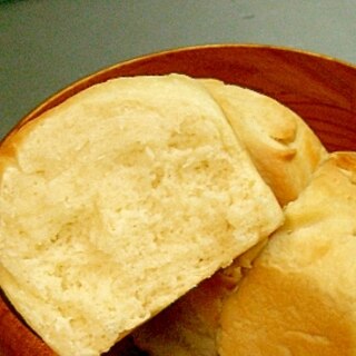 バターたっぷりのミルクパン（天然酵母）